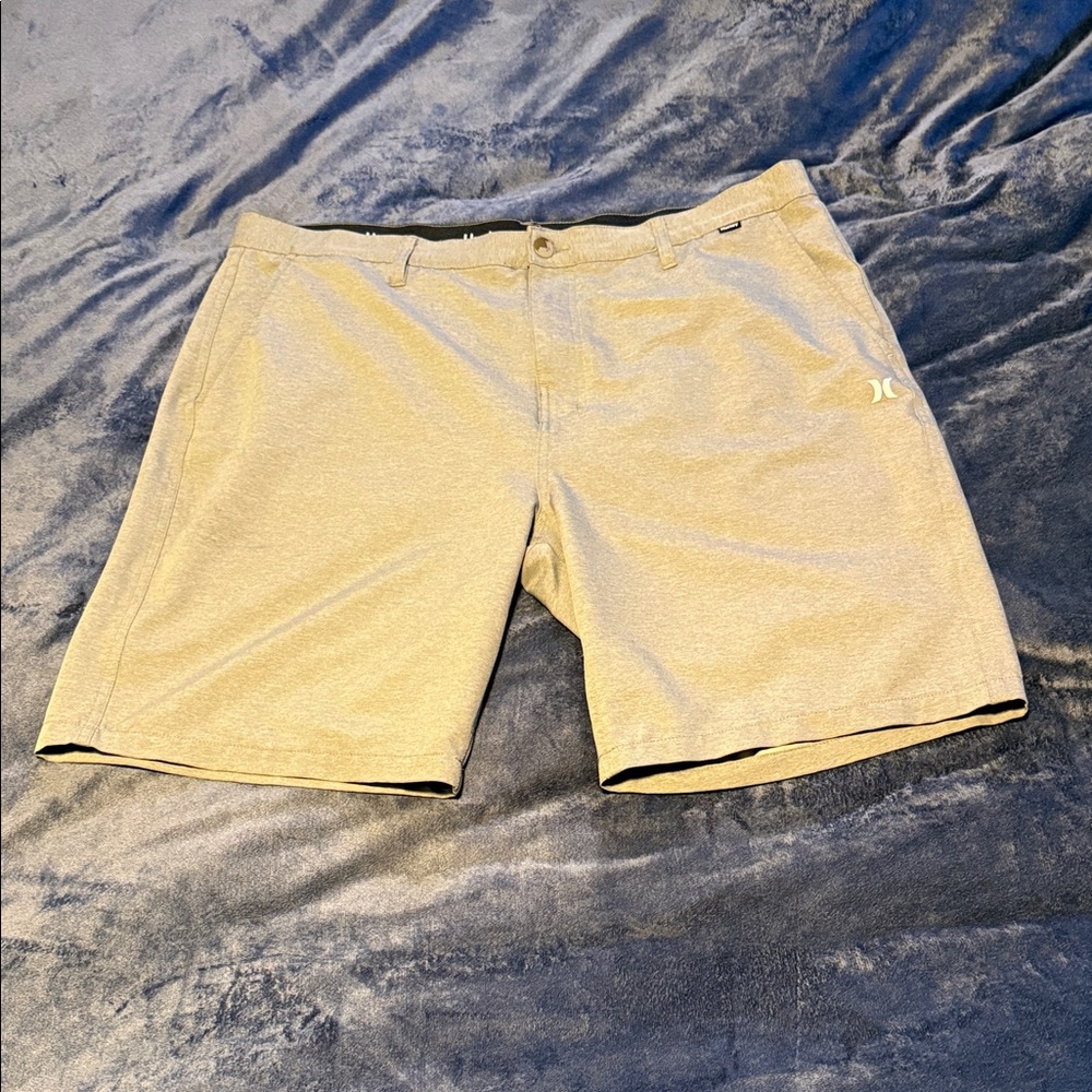 Hurley Men's Light Tan Hybrid Shorts
